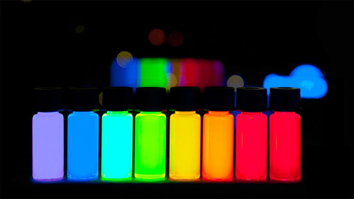 نقاط کوانتومی برای بهبود کیفیت دیود های نشر نور معرفی شدند